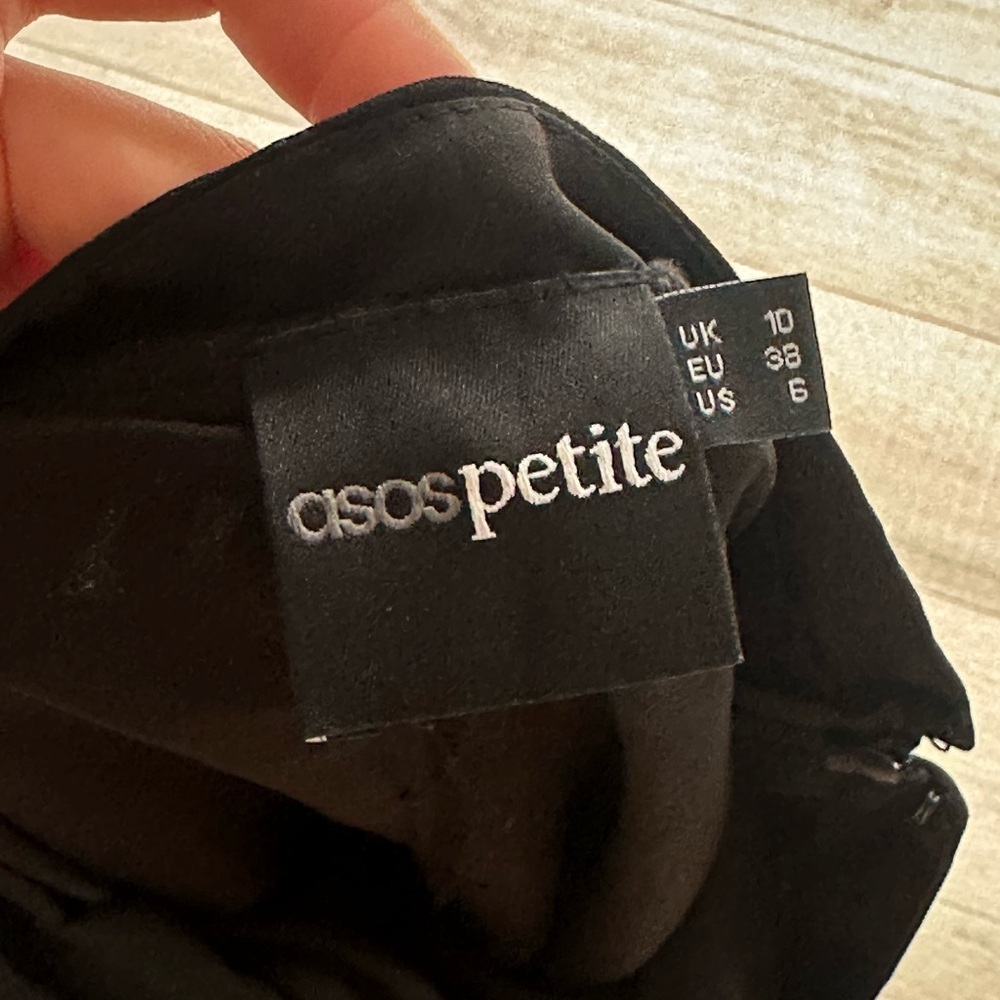 ASOS Petite Elegant Black Pleated Maxi Skirt - Picture 6 of 7
